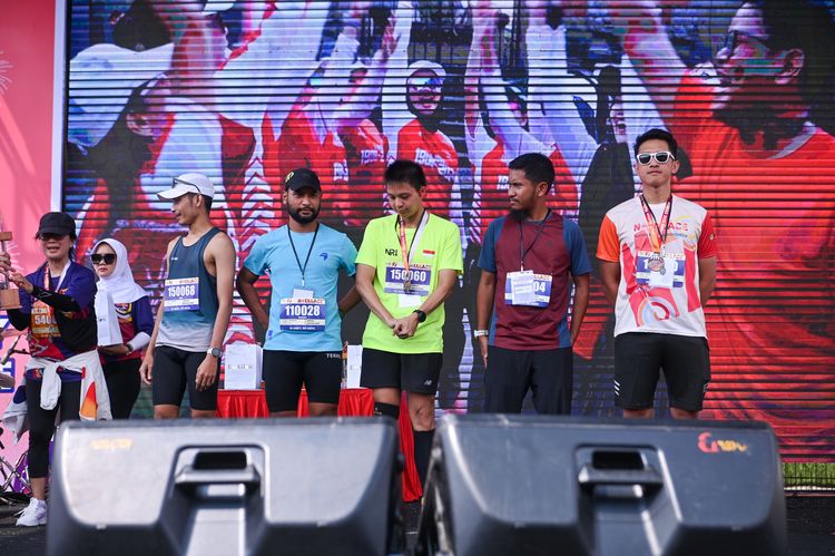 Race photo from NOTARACE 2025