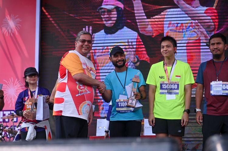 Race photo from NOTARACE 2025