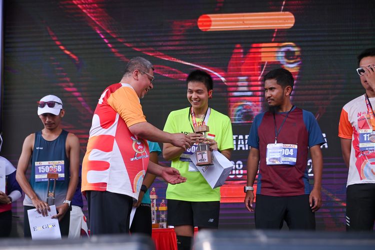 Race photo from NOTARACE 2025