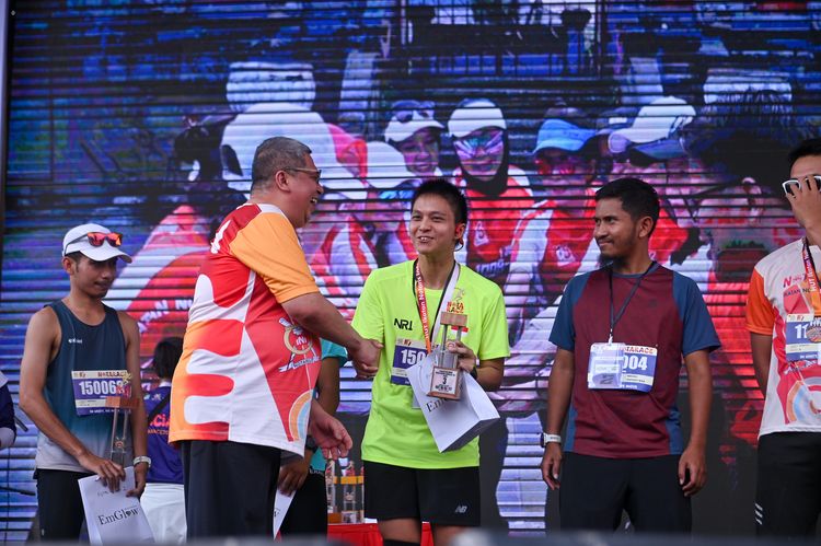 Race photo from NOTARACE 2025