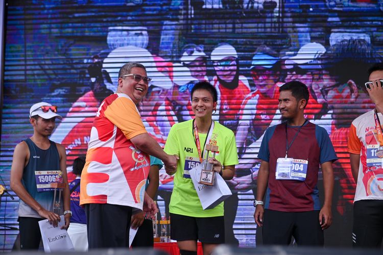 Race photo from NOTARACE 2025