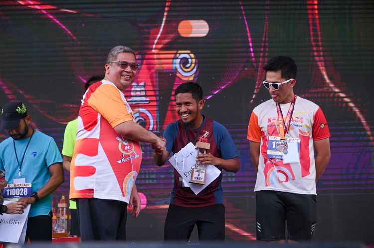 Race photo from NOTARACE 2025