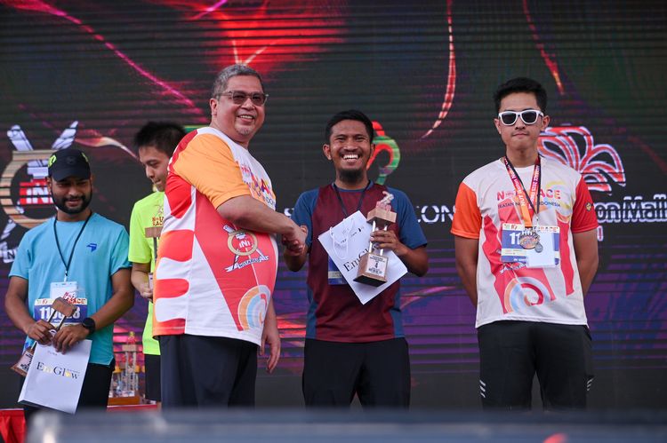 Race photo from NOTARACE 2025