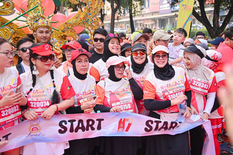 Race photo from NOTARACE 2025