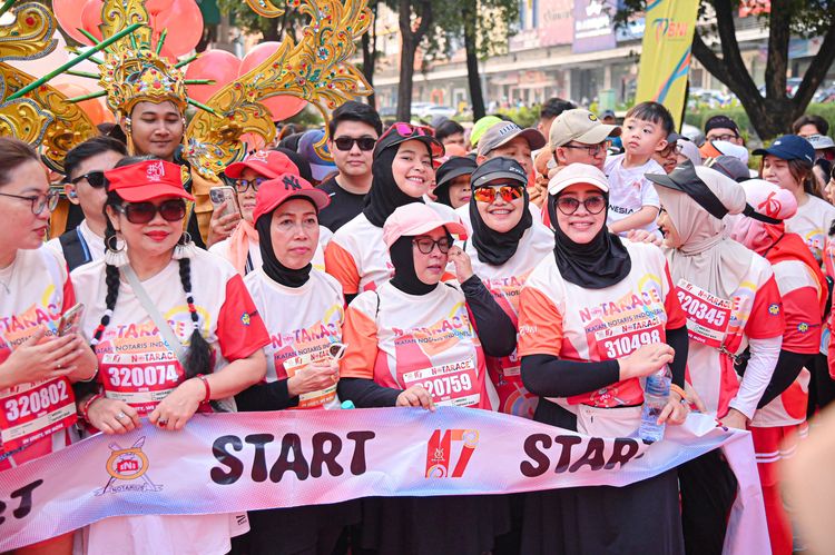 Race photo from NOTARACE 2025