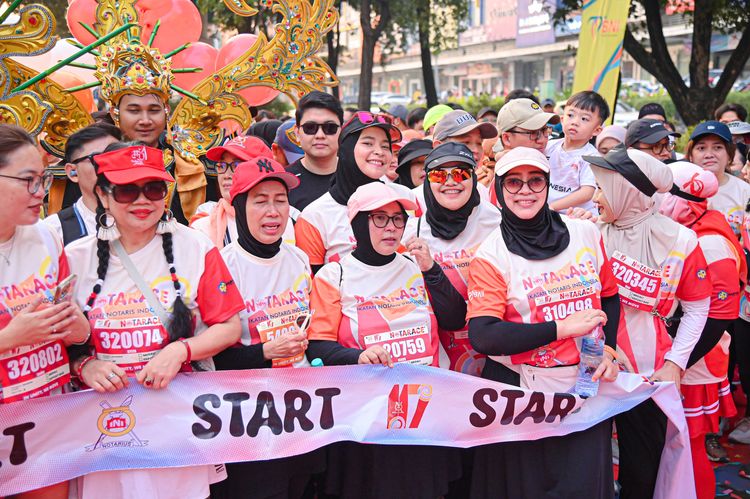 Race photo from NOTARACE 2025