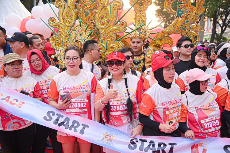 Race photo from NOTARACE 2025