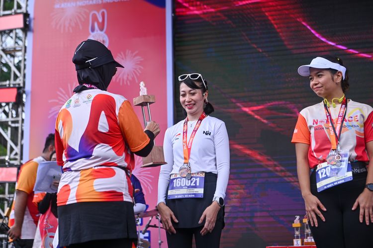 Race photo from NOTARACE 2025