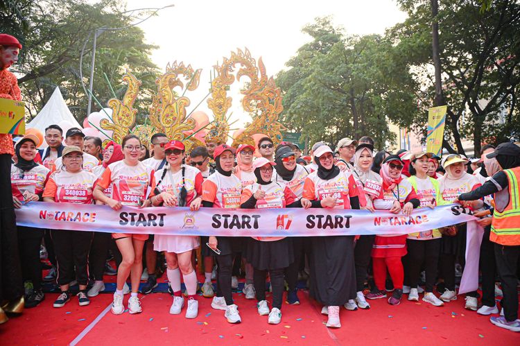 Race photo from NOTARACE 2025