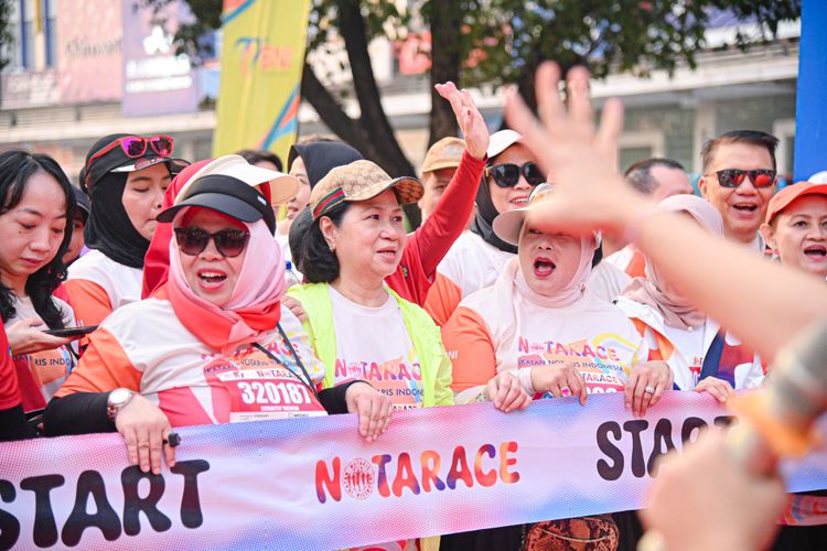 Race photo from NOTARACE 2025