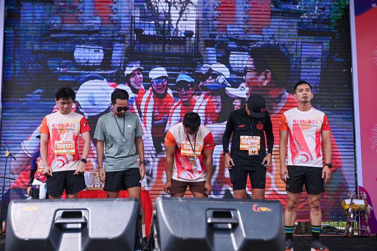 Race photo from NOTARACE 2025