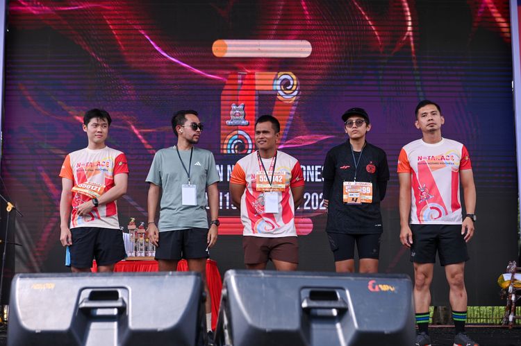 Race photo from NOTARACE 2025