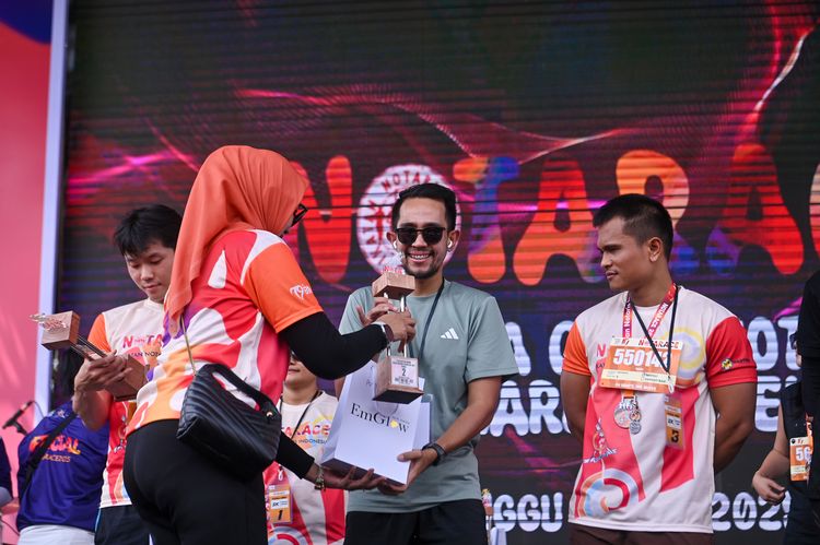Race photo from NOTARACE 2025