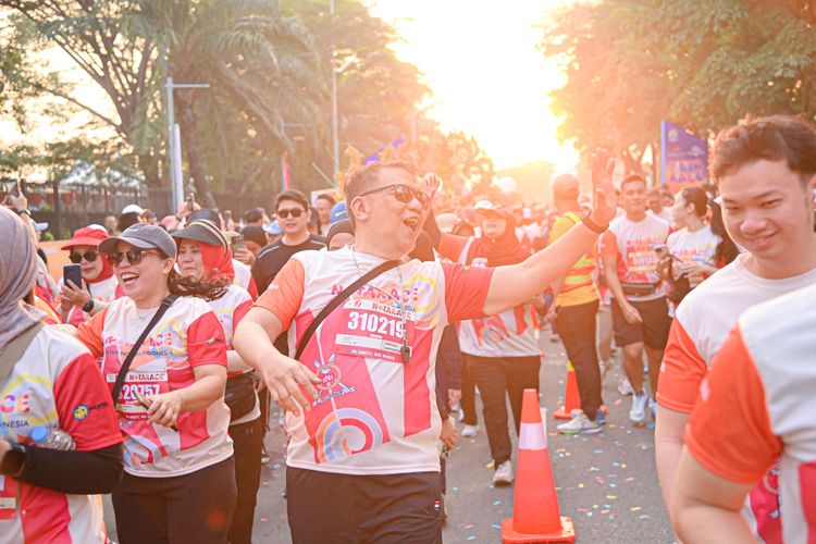 Race photo from NOTARACE 2025