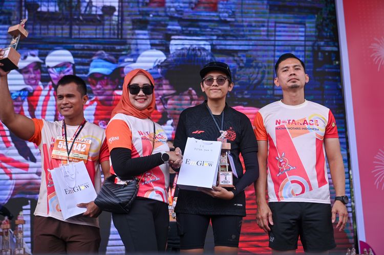 Race photo from NOTARACE 2025