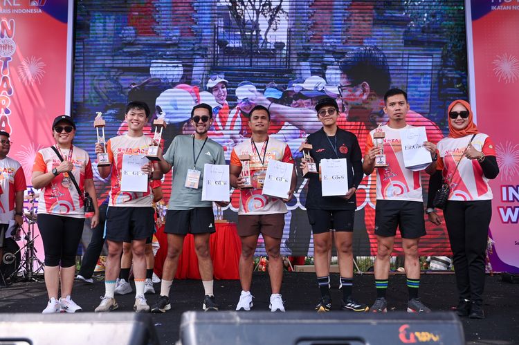 Race photo from NOTARACE 2025