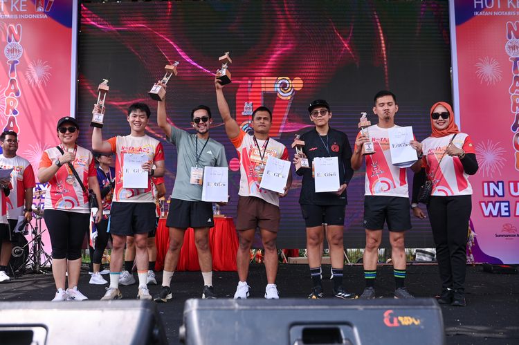 Race photo from NOTARACE 2025