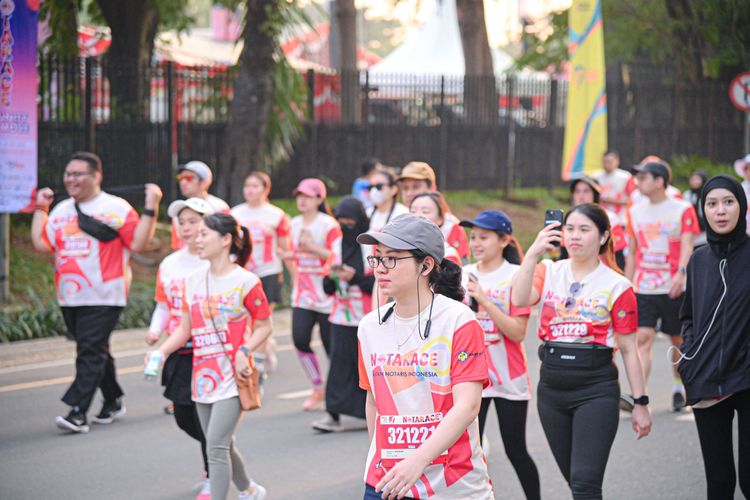 Race photo from NOTARACE 2025