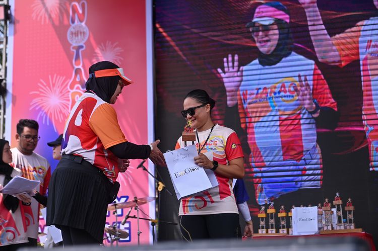 Race photo from NOTARACE 2025