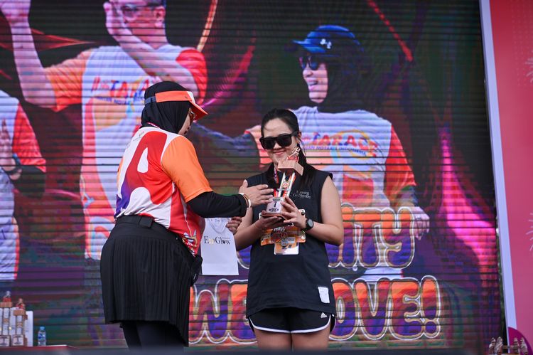 Race photo from NOTARACE 2025