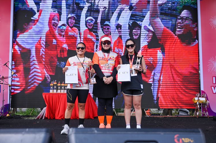 Race photo from NOTARACE 2025