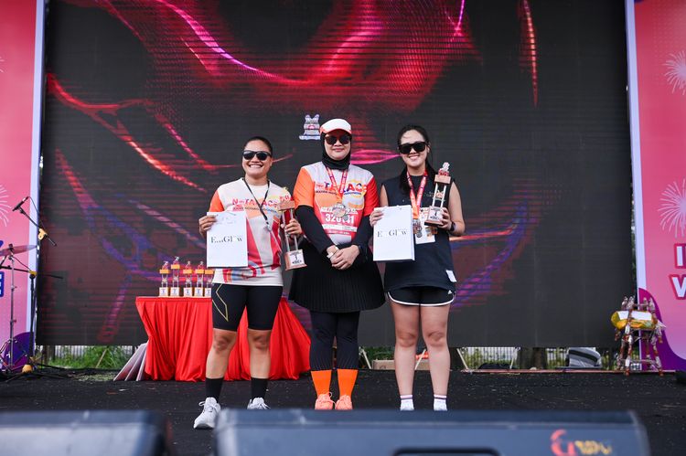 Race photo from NOTARACE 2025