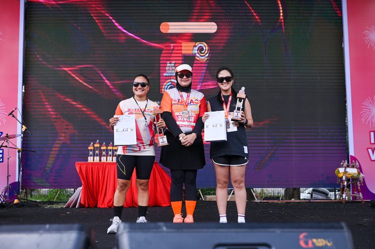 Race photo from NOTARACE 2025
