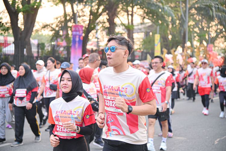 Race photo from NOTARACE 2025