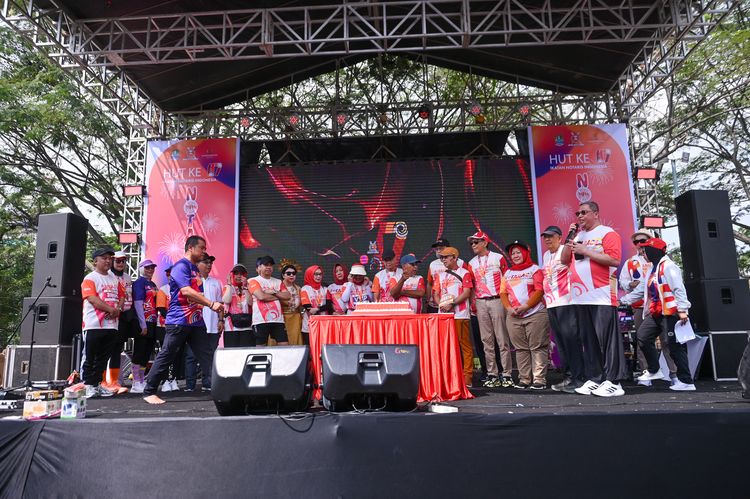 Race photo from NOTARACE 2025