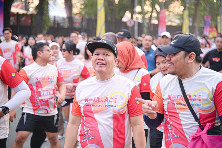 Race photo from NOTARACE 2025