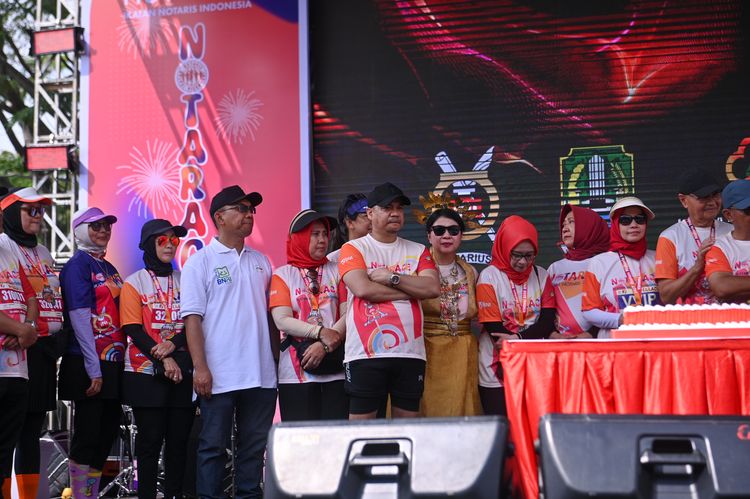 Race photo from NOTARACE 2025