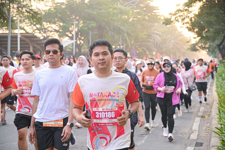 Race photo from NOTARACE 2025