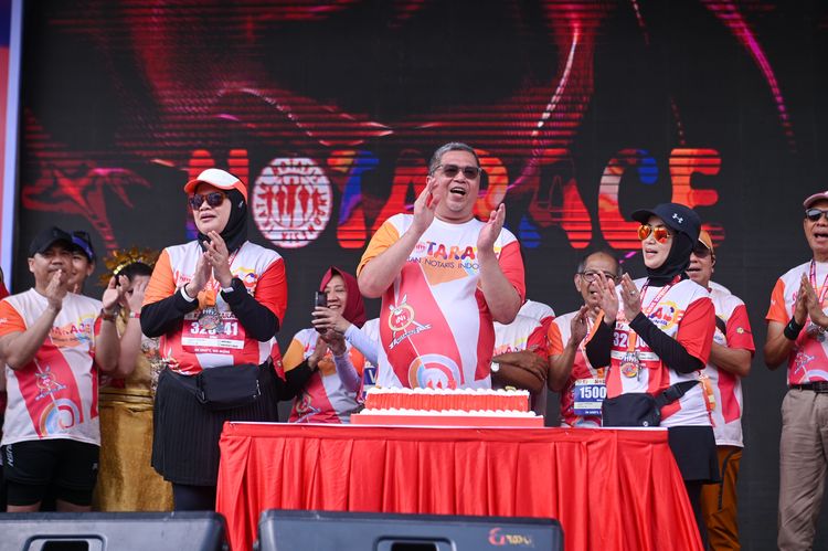 Race photo from NOTARACE 2025