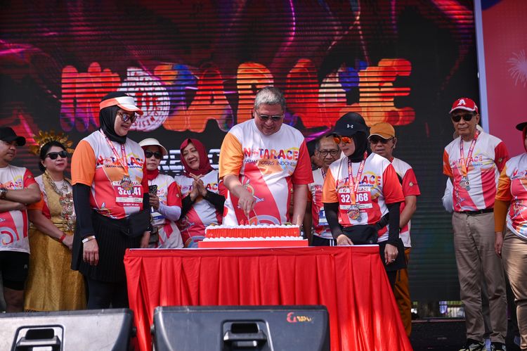Race photo from NOTARACE 2025
