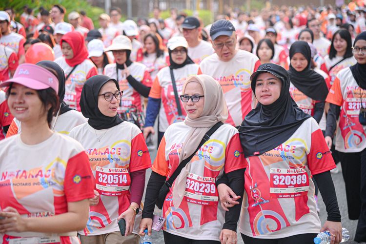 Race photo from NOTARACE 2025
