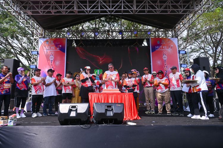 Race photo from NOTARACE 2025
