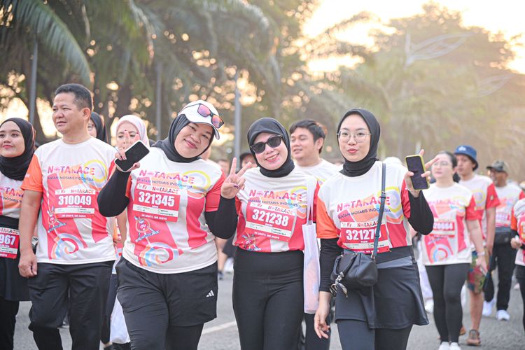 Race photo from NOTARACE 2025