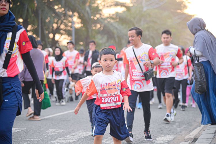 Race photo from NOTARACE 2025