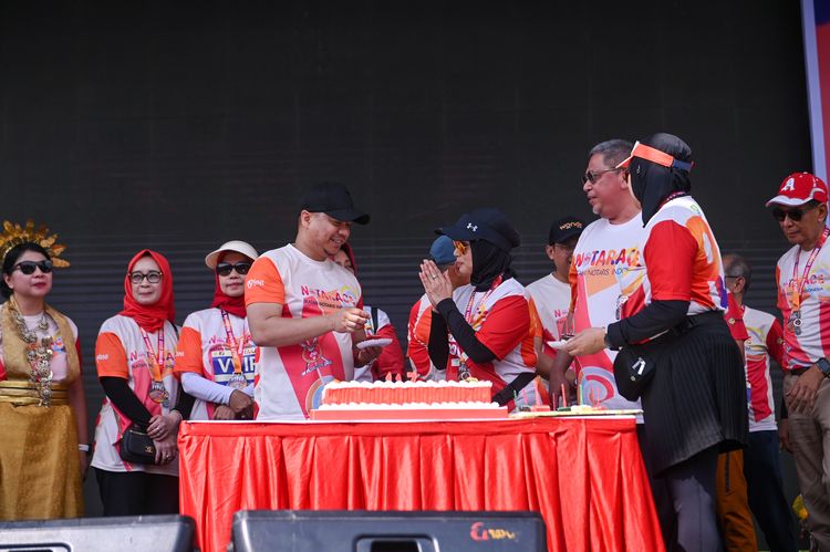 Race photo from NOTARACE 2025