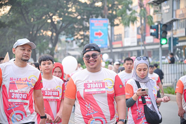 Race photo from NOTARACE 2025