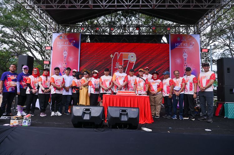 Race photo from NOTARACE 2025
