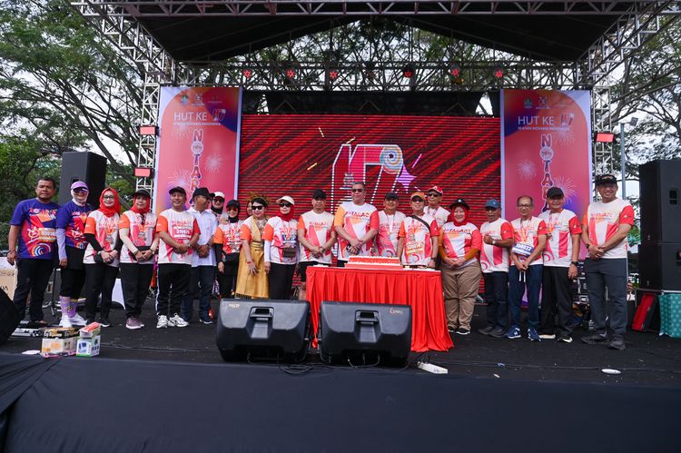 Race photo from NOTARACE 2025