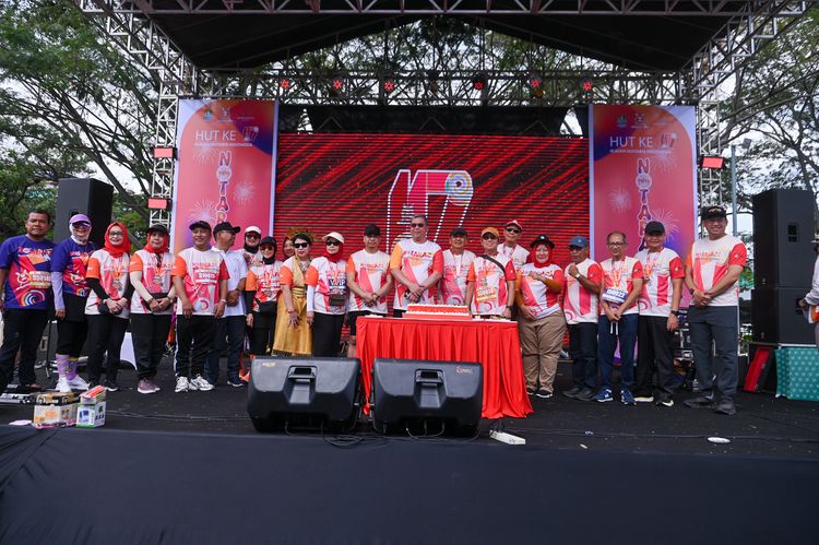 Race photo from NOTARACE 2025