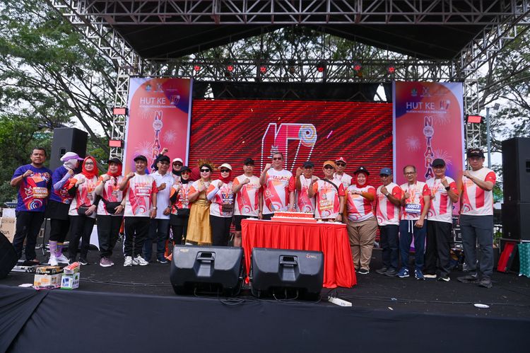 Race photo from NOTARACE 2025