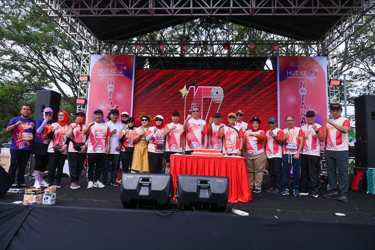 Race photo from NOTARACE 2025