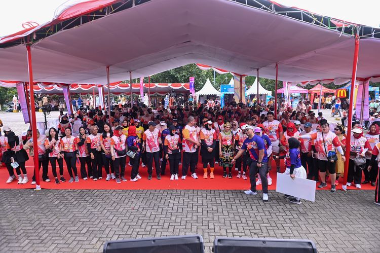 Race photo from NOTARACE 2025