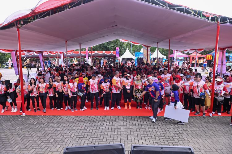 Race photo from NOTARACE 2025