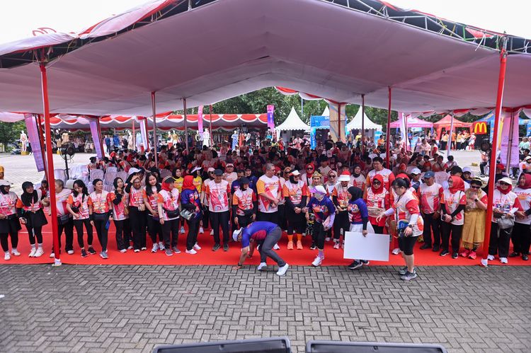 Race photo from NOTARACE 2025