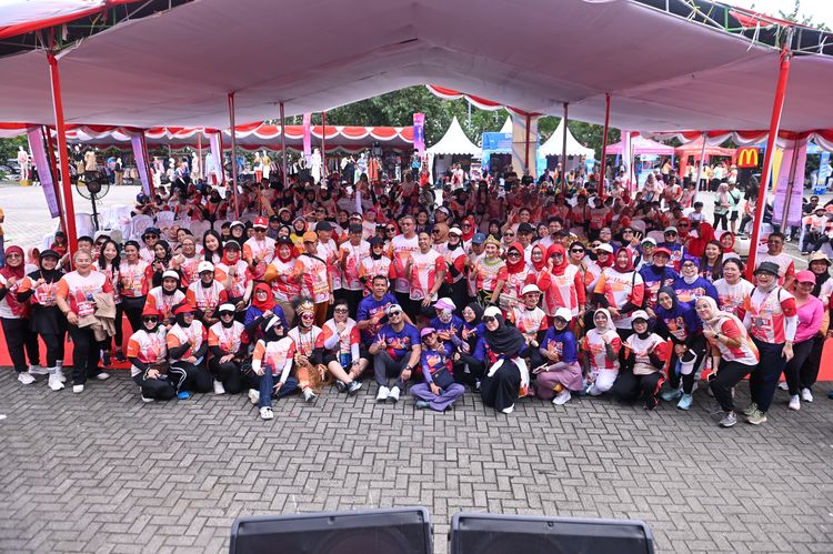 Race photo from NOTARACE 2025