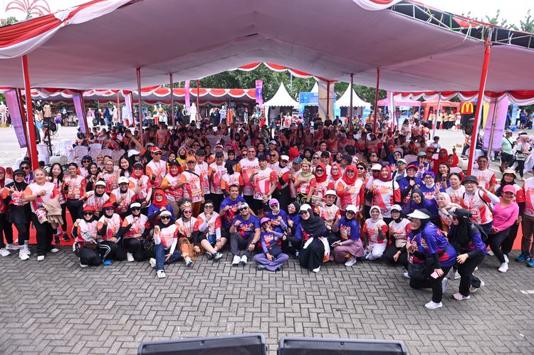 Race photo from NOTARACE 2025